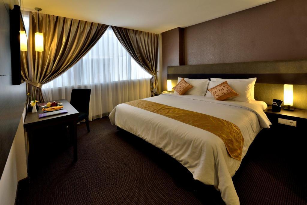 Deluxe Double Room,52371242:JPEG